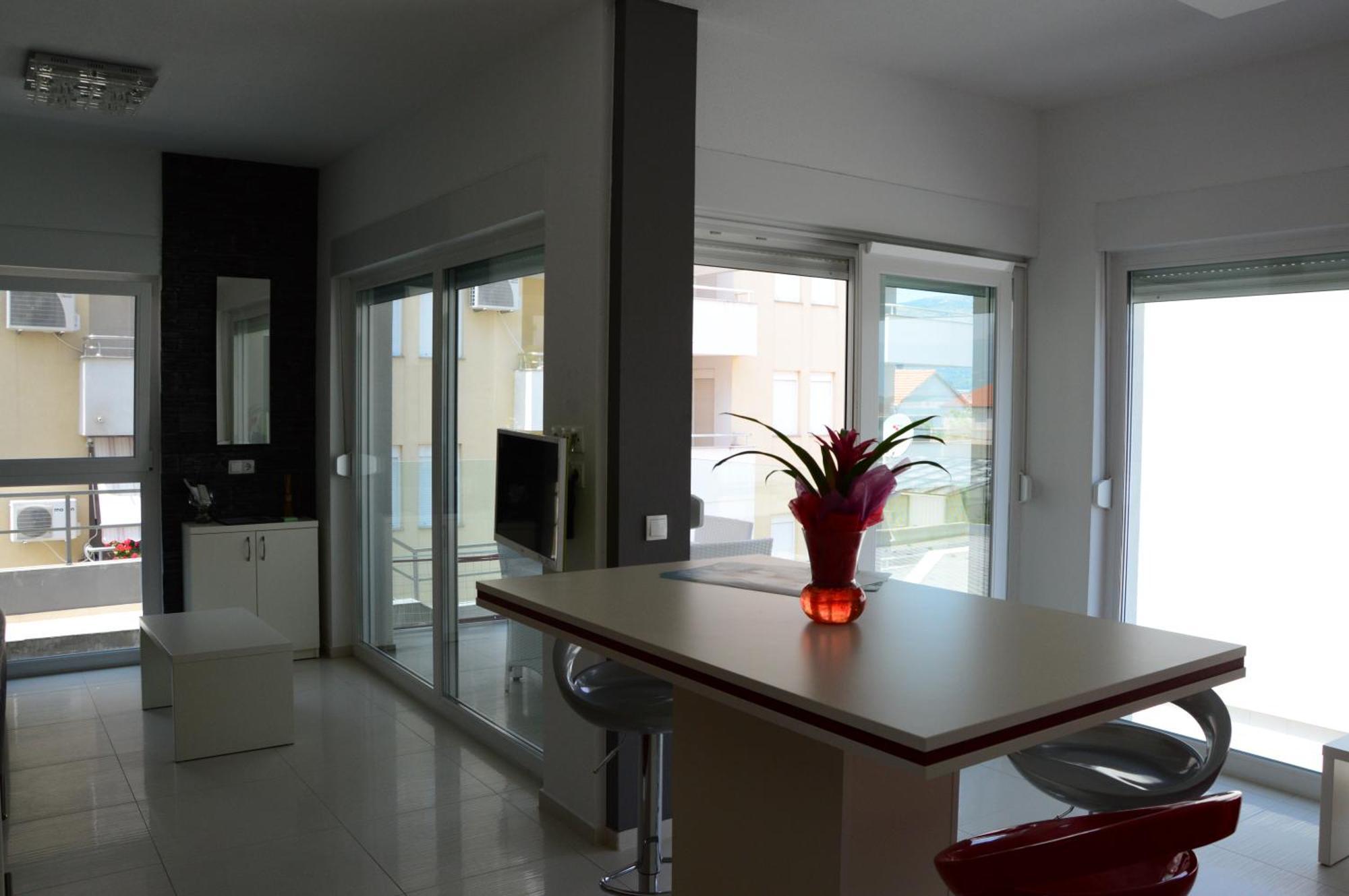 טרוגיר Apartments Exclusive Palace II מראה חיצוני תמונה