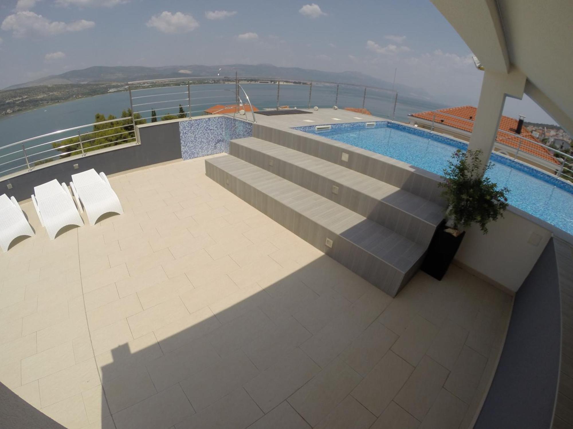 טרוגיר Apartments Exclusive Palace II מראה חיצוני תמונה